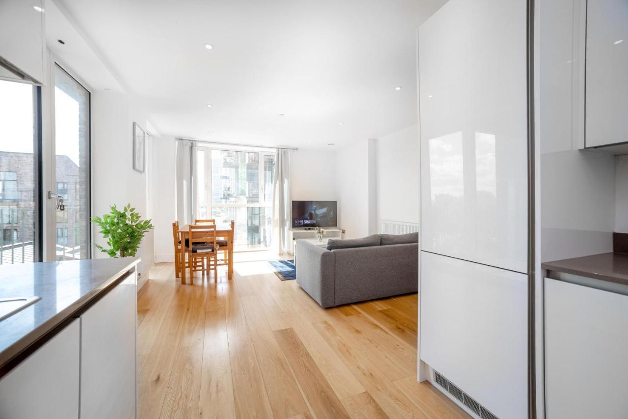 La Creme 1 Bed Apartment - Canning Town London Exterior photo