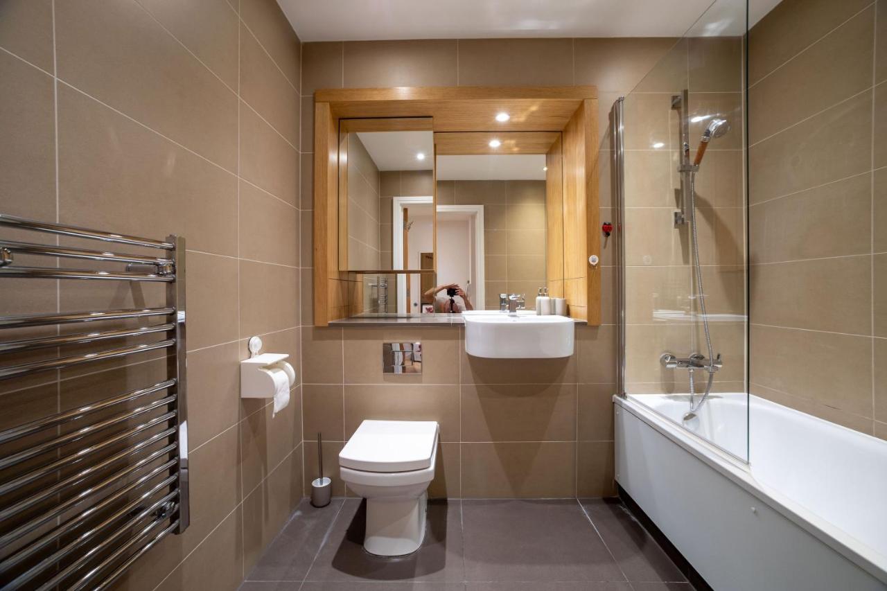La Creme 1 Bed Apartment - Canning Town London Exterior photo